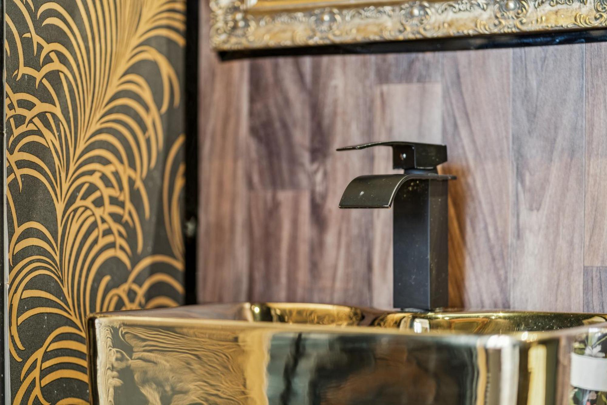 Grand 2 Bed West End Residence غلاسغو المظهر الخارجي الصورة