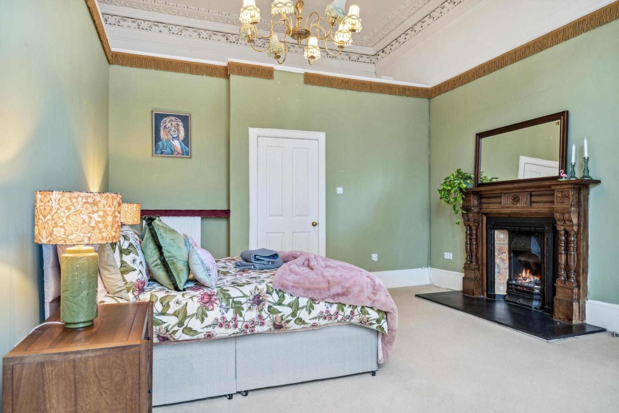 Grand 2 Bed West End Residence غلاسغو المظهر الخارجي الصورة