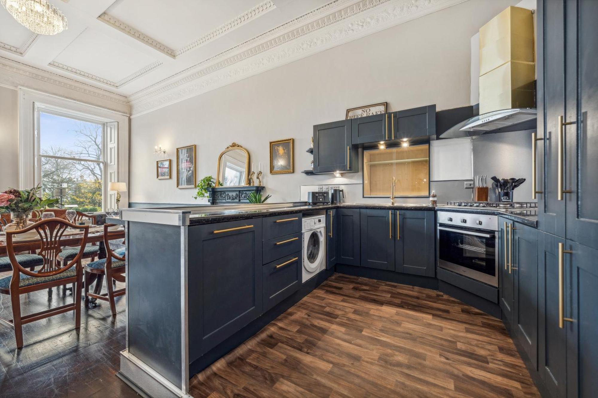 Grand 2 Bed West End Residence غلاسغو المظهر الخارجي الصورة